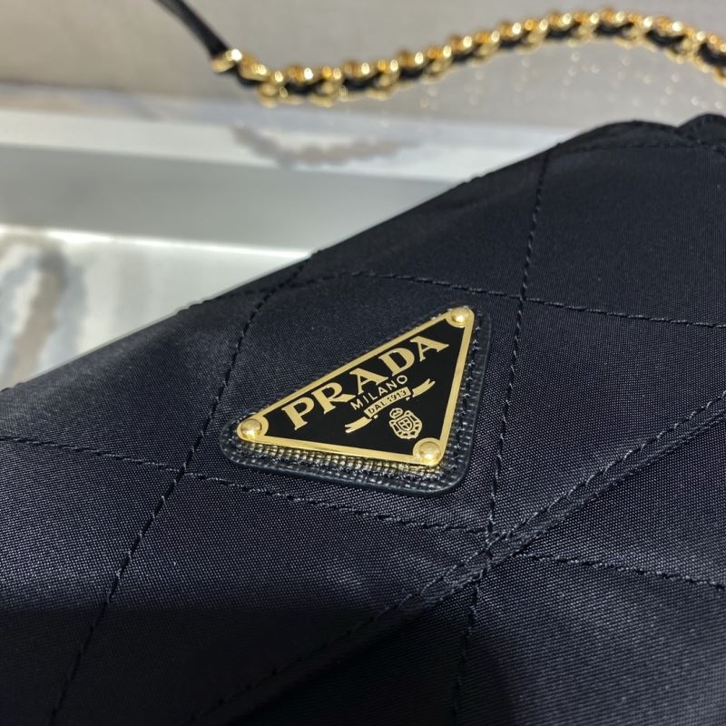 Pra*a tote bags